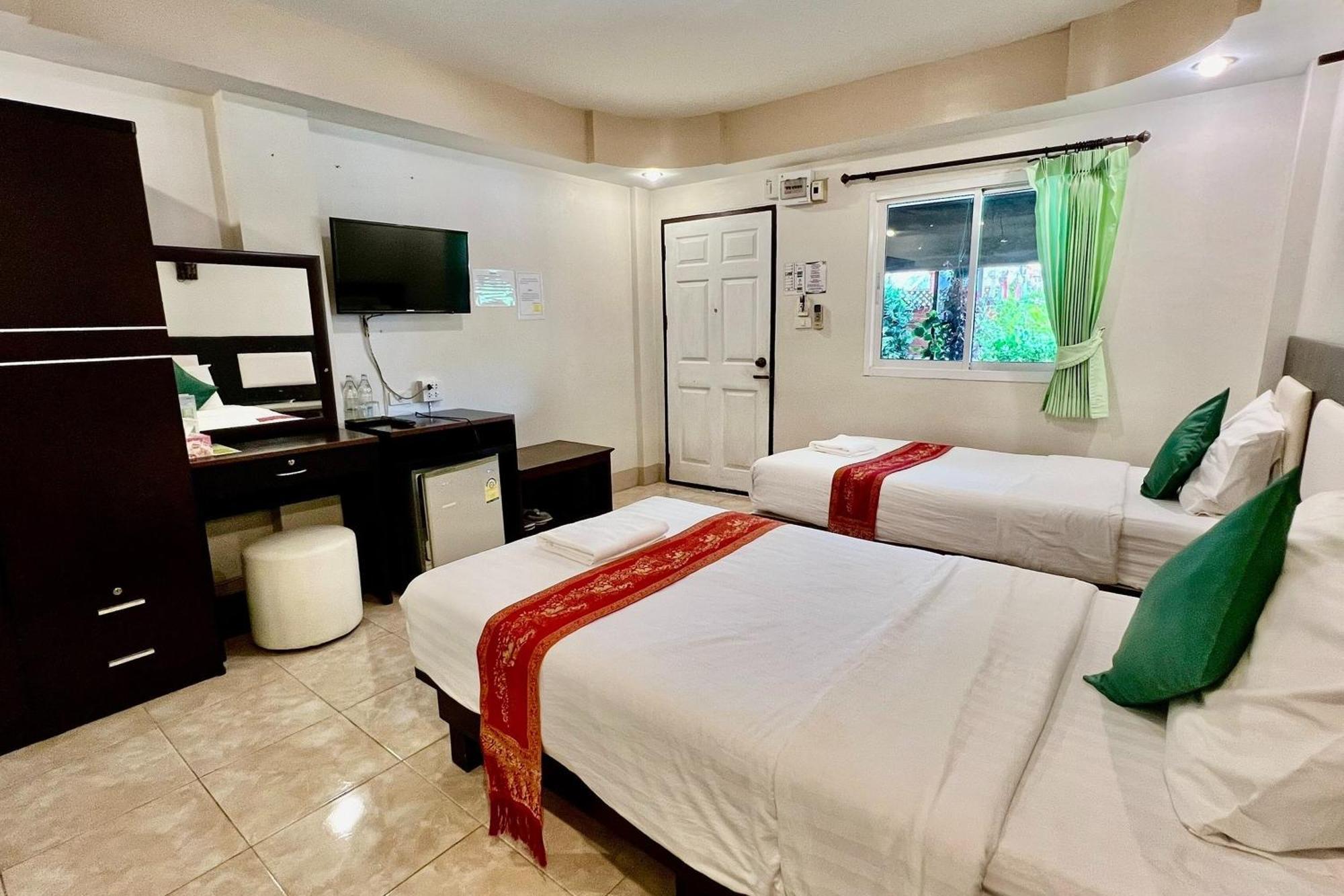 Nan Thara Place Экстерьер фото