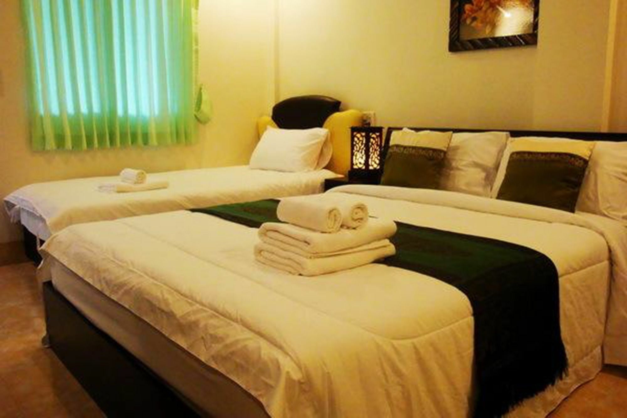 Nan Thara Place Экстерьер фото